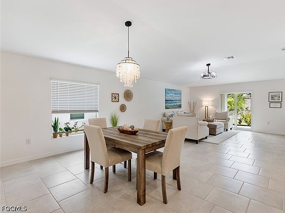 4th image of 3801 Treasure Oak Way