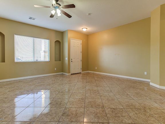 3rd image of 5007 W Saint Catherine Ave