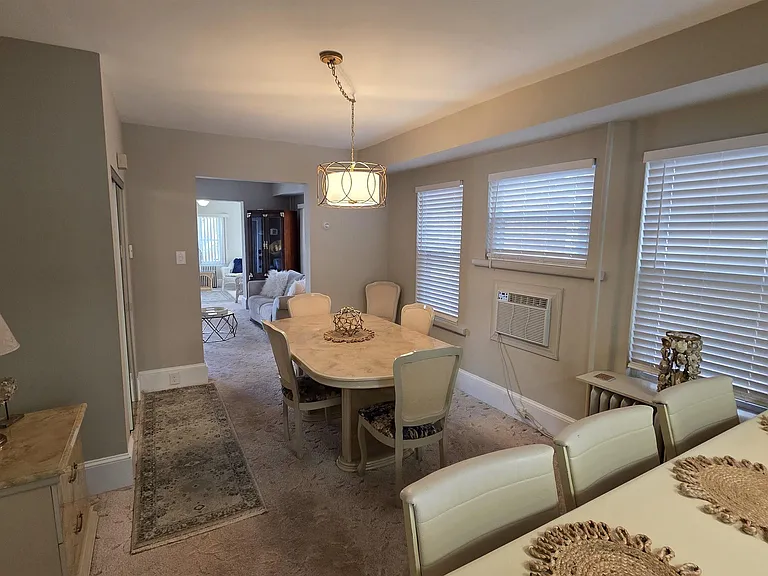 34 N Montgomery Ave — Photo 7