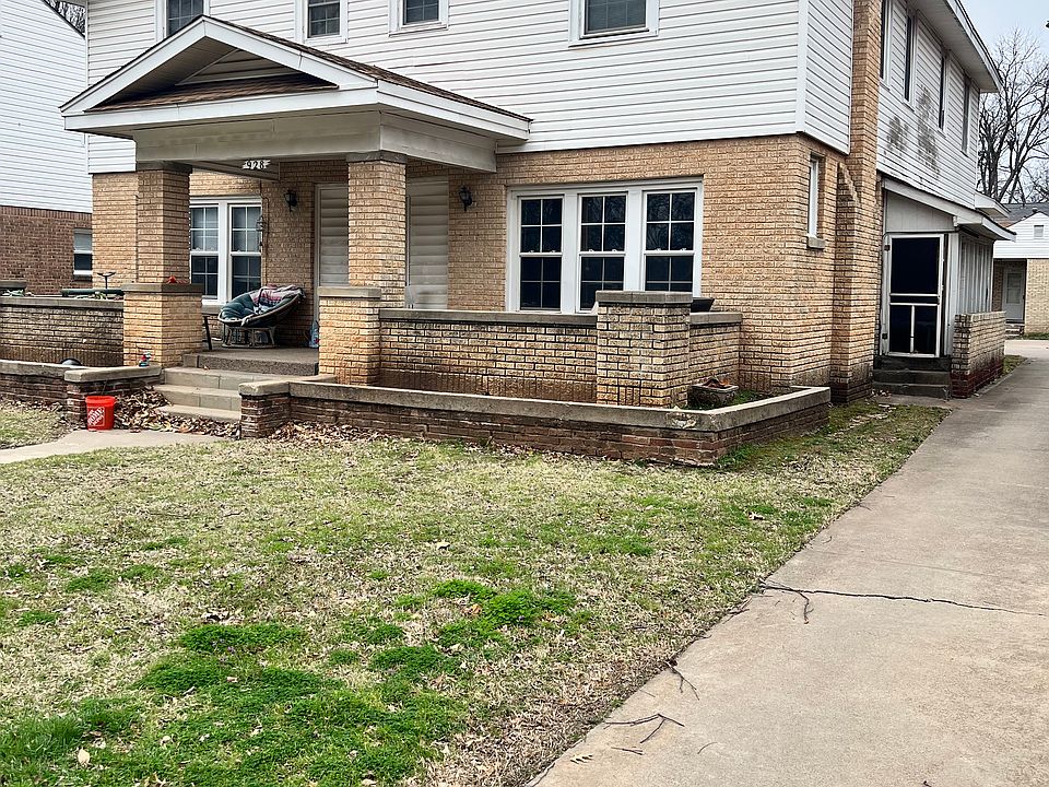 1st image of 928 S Flood Ave APT 4
