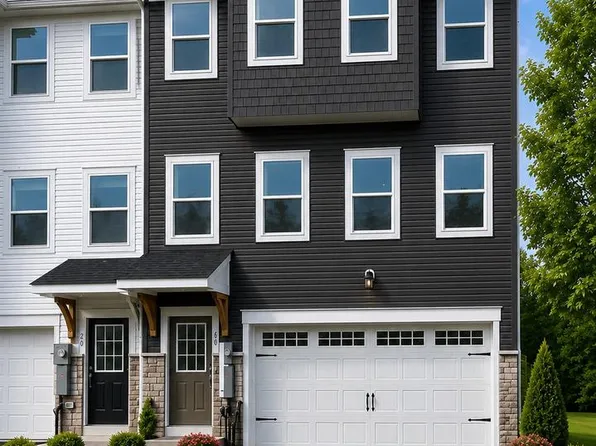 16 Lyriq Ct, Inwood, WV 25428