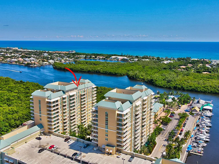 700 E Boynton Beach Blvd #403 — Photo 5