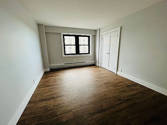 4th image of 1370 Saint Nicholas Ave APT 27P