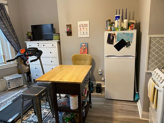 2nd image of 324 S Negley Ave APT 6