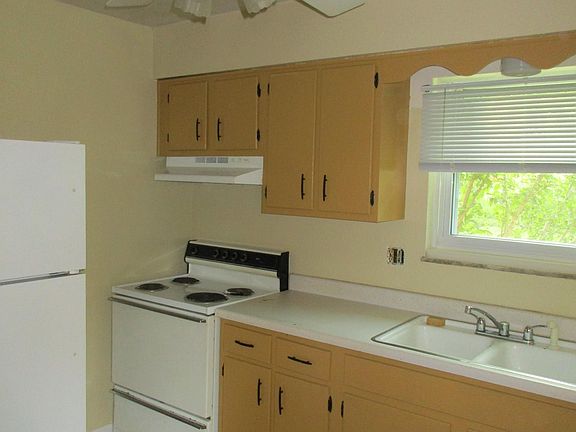 3rd image of 7667 E Southshore Dr
