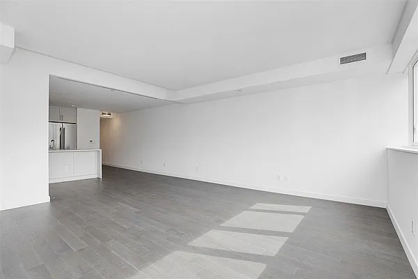 Rented by Keller Williams City Life Realty | media 15