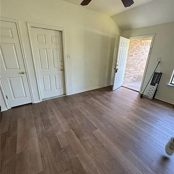 206 Castellon Ct #B — Photo 3