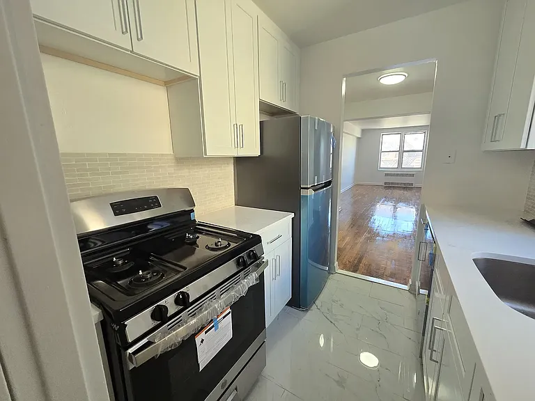 63-11 Queens Blvd #F15 — Photo 5