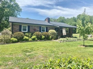 318 Calvary Rd, Ronda, NC 28670