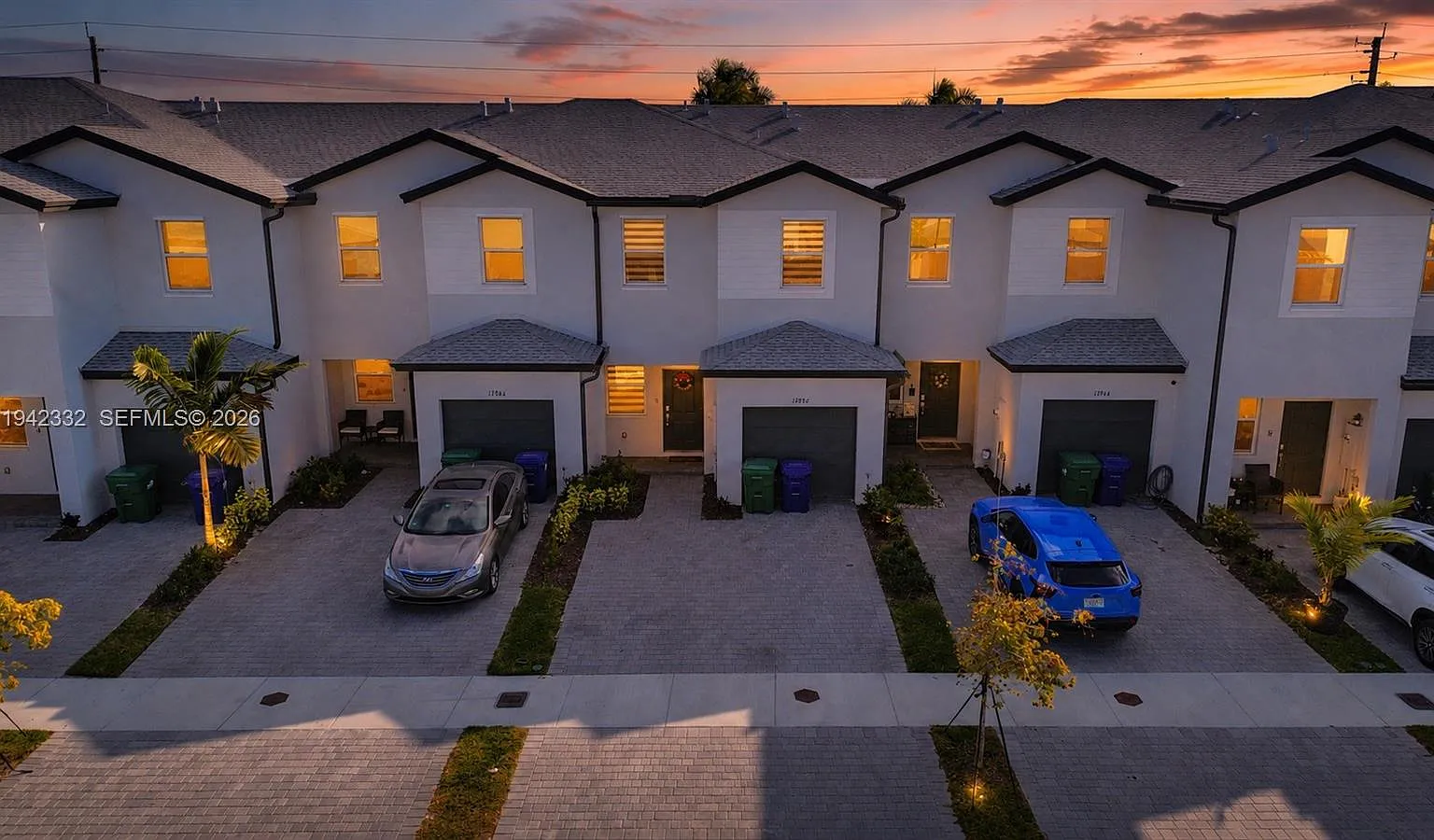 3 bed, 2.5 bath, $2,500 — Photo 3