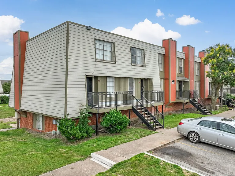 Ashley Park Estates — Photo 16