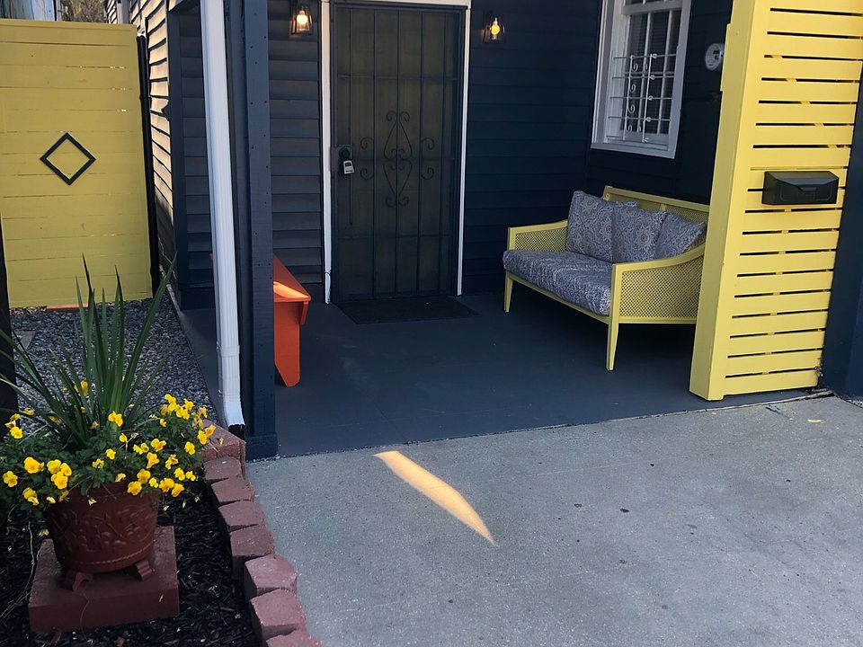 1st image of 3704 Clematis St