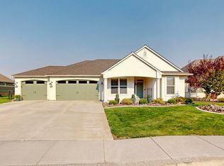 2900 Crosswater Loop, Richland, WA 99354