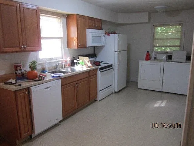 3 bed, 1191 sqft, $1,100 — Photo 1