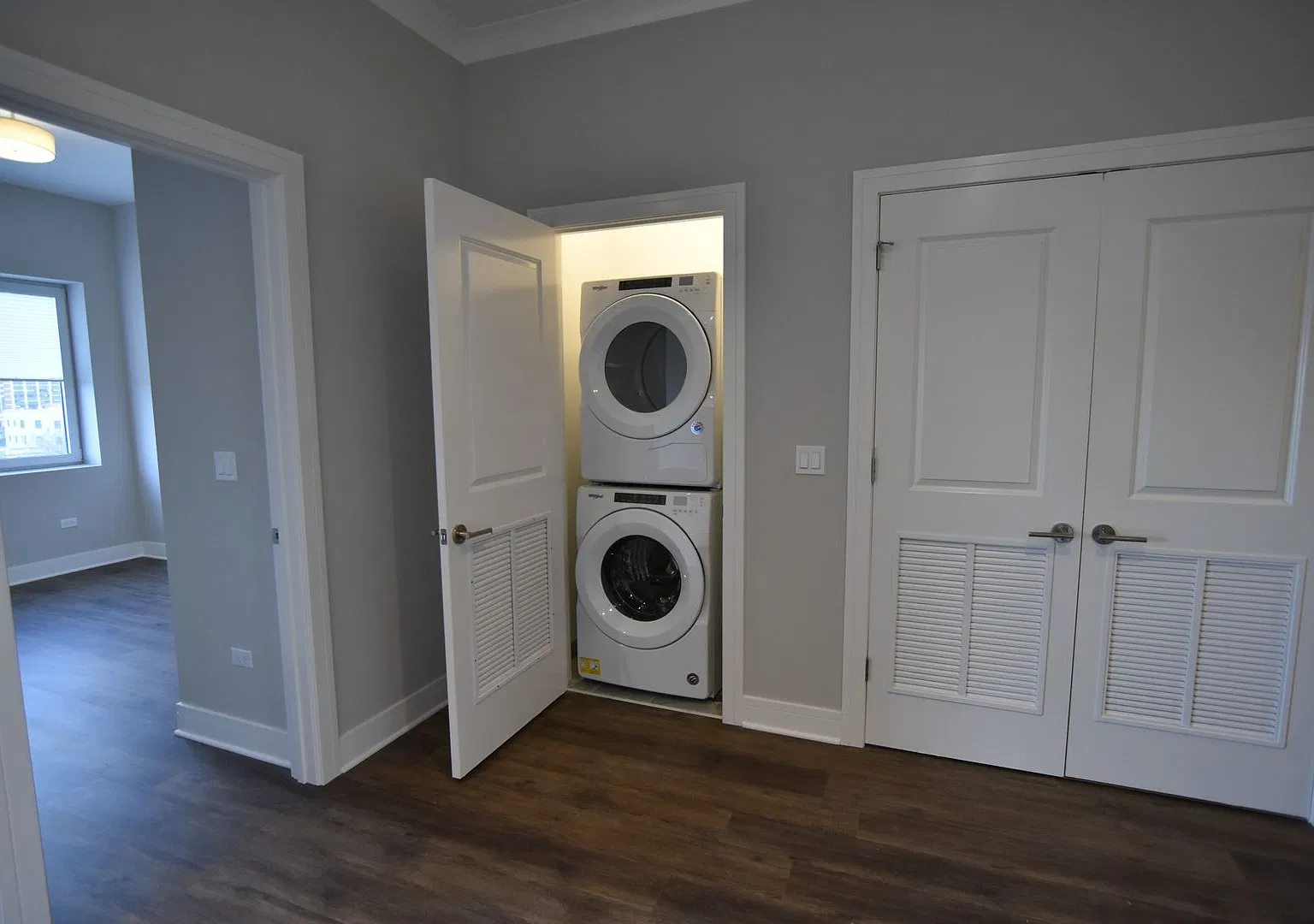 2 bed, 825 sqft, $3,450 — Photo 4