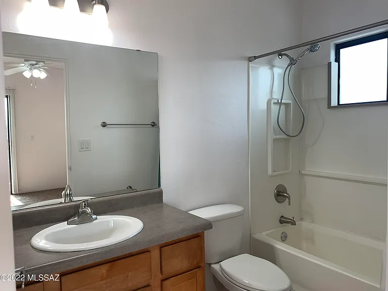 1741 E Hedrick Dr — Photo 27