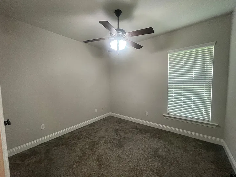 624 Riverscape Dr — Photo 12