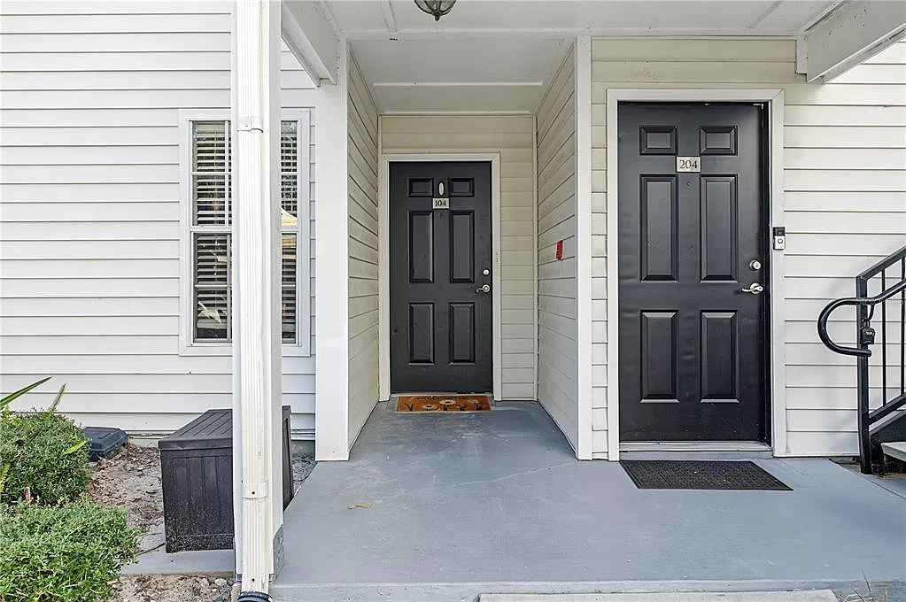 2 bed, 2.0 bath, 1121 sqft, $2,000 — Photo 4