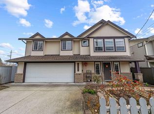 11982 230th St, Maple Ridge, BC V2X 7Z8