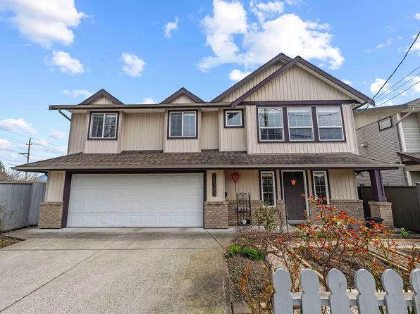 11982 230th St, Maple Ridge, BC V2X 7Z8