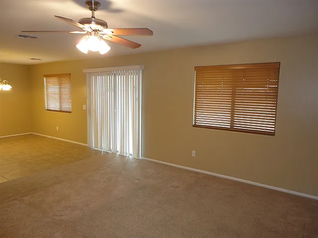 386 E Daniella Dr — Photo 4