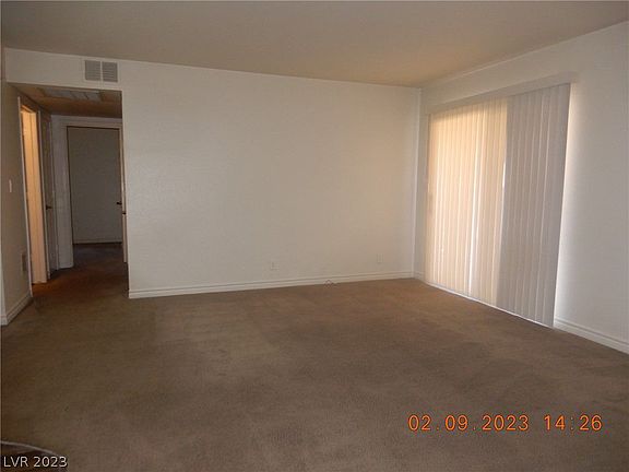 3rd image of 5001 River Glen Dr Unit 39