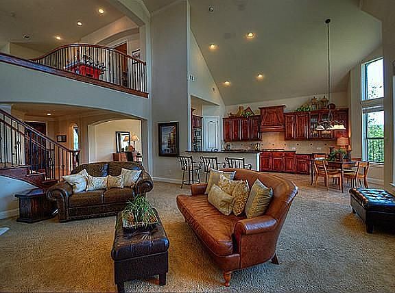 5th image of 305 Creekhaven Ct