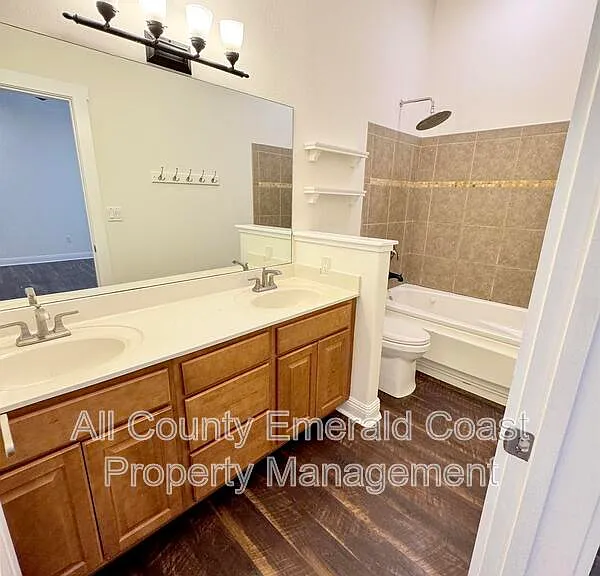 722 Kelly St — Photo 30