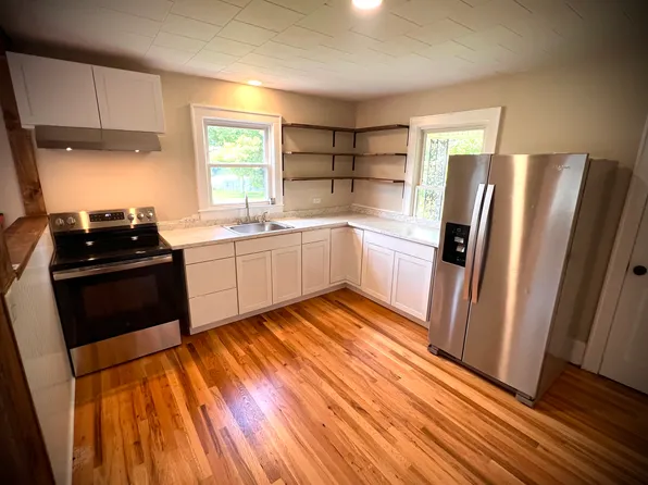 25 Ginger Ln #1, Hillsville, VA 24343