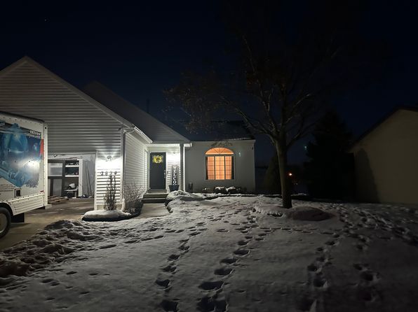 2824 Paddington Dr SE