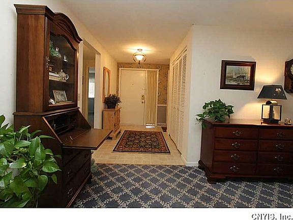 2nd image of 4619 Wisteria Cir