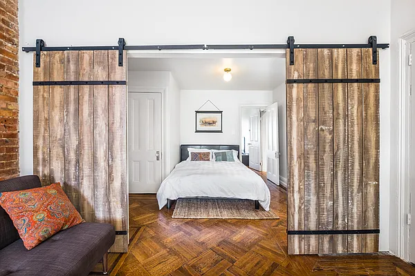 Sold by Industrie Residential | media 10