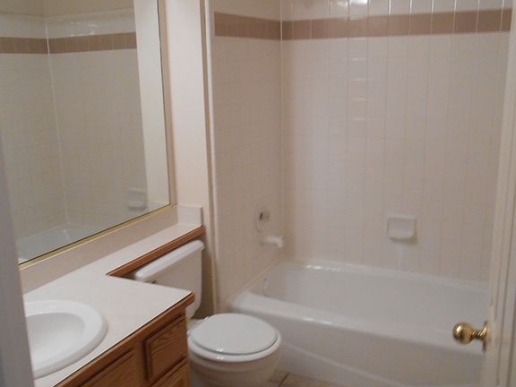 2nd image of 687 N Lynnbrook Dr