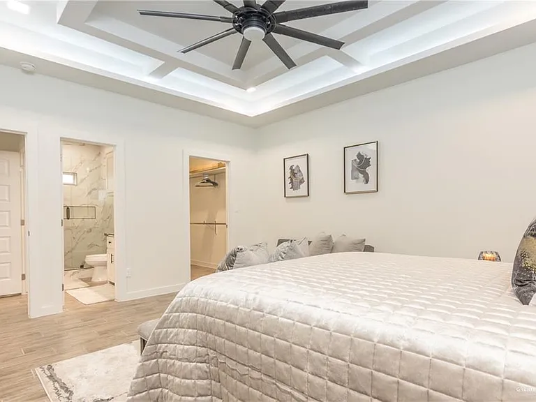 2202 Taxco Ct #4 — Photo 10