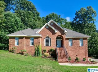 7800 Laura St, Leeds, AL 35094