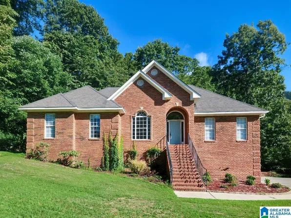 7800 Laura St, Leeds, AL 35094