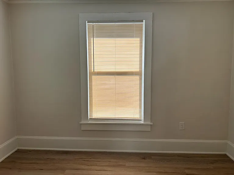 Unit Photo