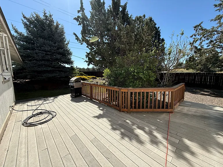 20997 Spinnaker St — Photo 32