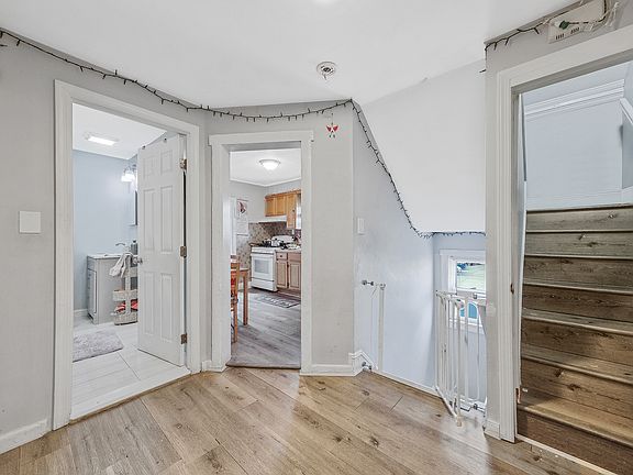 4th image of 54 S Centre Ave APT 2