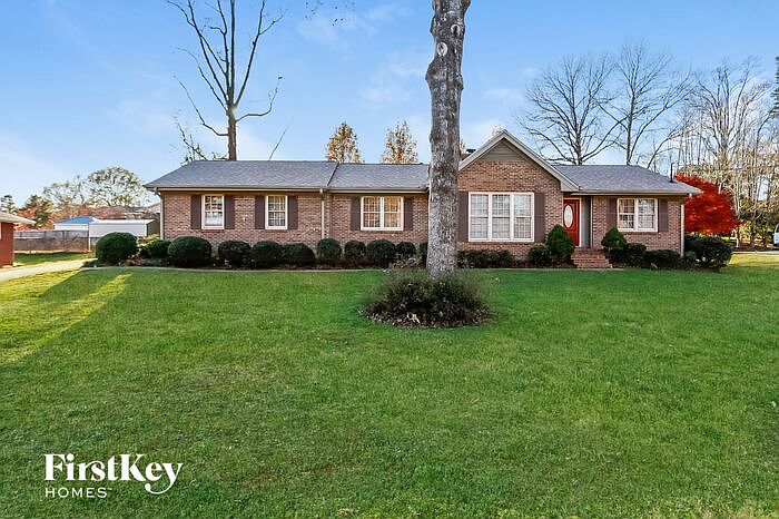 1st image of 558 Dogwood Dr