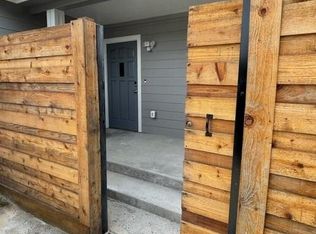 336 Van Molan St, Houston, TX 77022