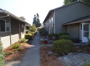 1649 NE Barberry Dr APT 16, Hillsboro, OR