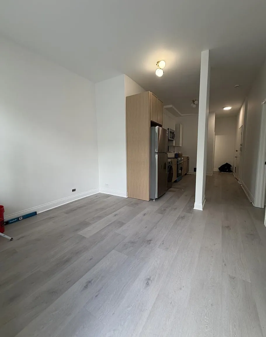 4832 North Winthrop Avenue #1R — Photo 2