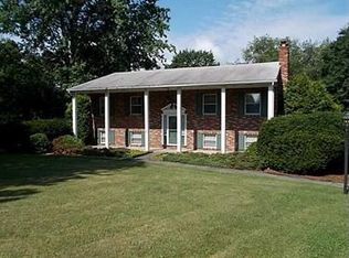 143 Maple Dr, Spring Church, PA 15686