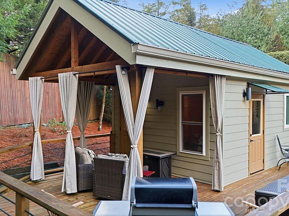 3rd image of 37 Coach Club Rd