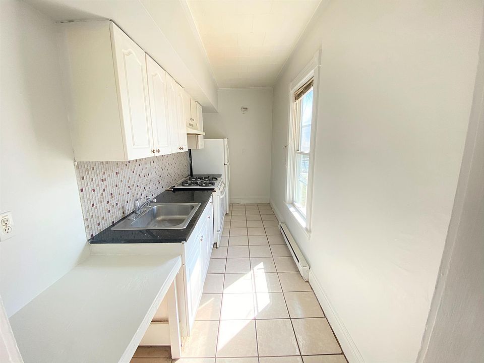 21 Winthrop St Framingham MA Zillow