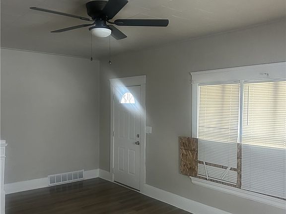4th image of 13813 Kelso Ave
