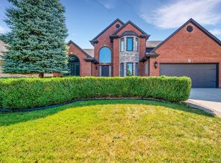 16210 Clinton Ave, Macomb, MI 48042