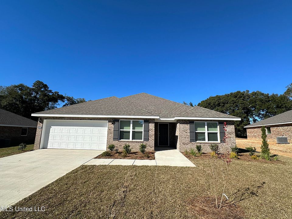 1st image of 18066 Big Leaf Dr