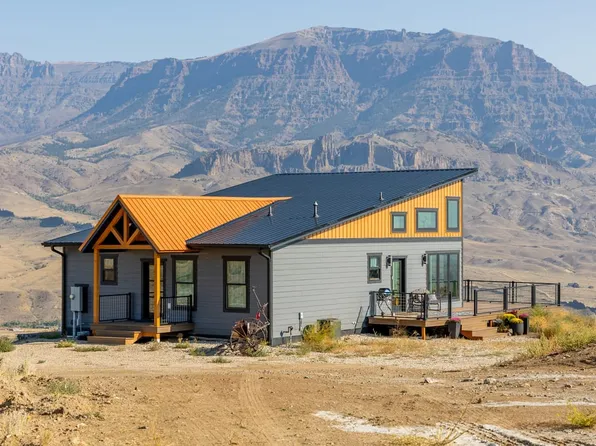 99 Irene Dr, Cody, WY 82414